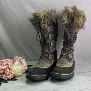 Sorel Women's Joan of Arctic Faux Fur Trimmed Tall Winter Boot Size 10.5 EUC